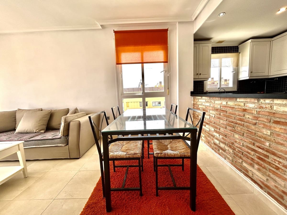 2 bedroom Apartment for sale in Villamartin with pool - € 190,000 (Ref: 9917582)