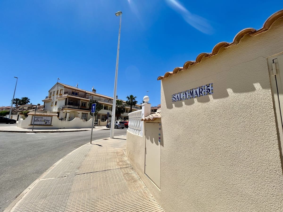 2 sypialnia Penthouse na sprzedaż w La Zenia z basenem garażem - 165 000 € (Ref: 9917585)
