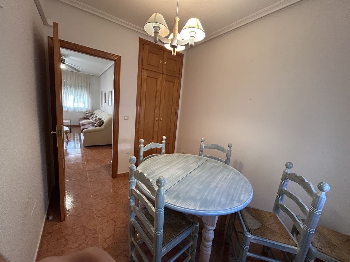 Casa de 4 habitaciones en Torre de la Horadada en venta - 249.000 € (Ref: 9917586)