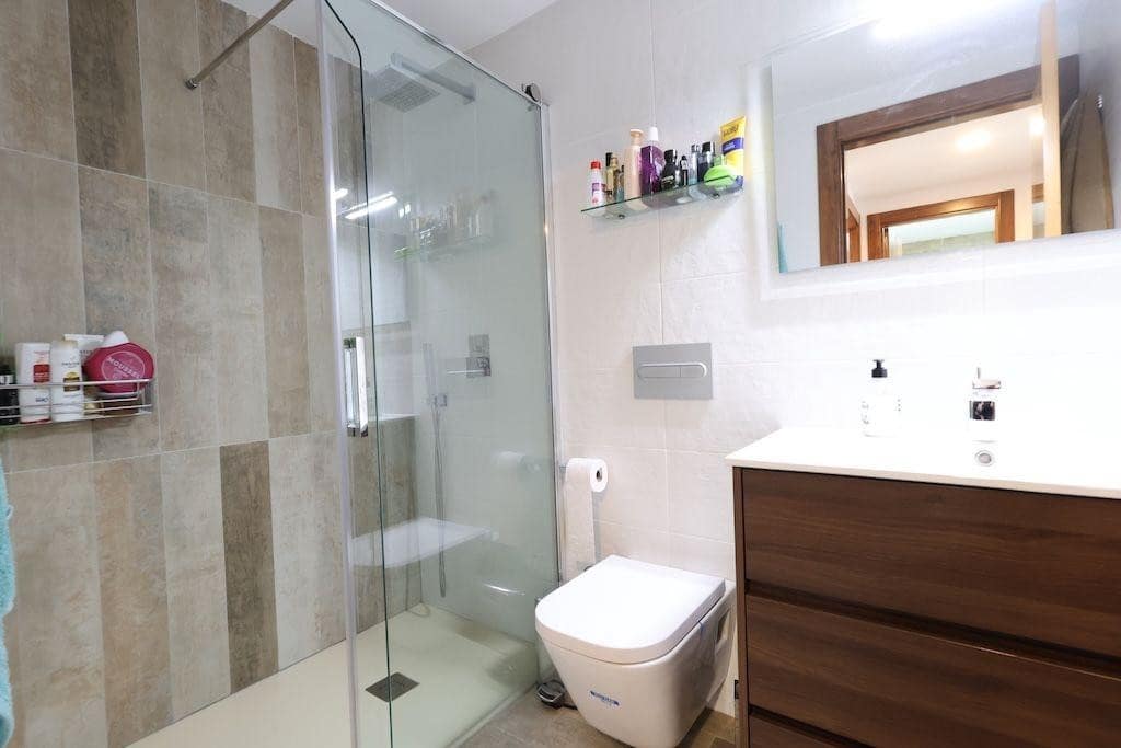 4 quarto Casa em Banda para venda em Cabo Roig com piscina garagem - 330 000 € (Ref: 9917623)