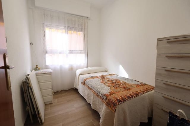 Apartamento de 3 habitaciones en La Mata, Torrevieja en venta - 160.000 € (Ref: 9917624)