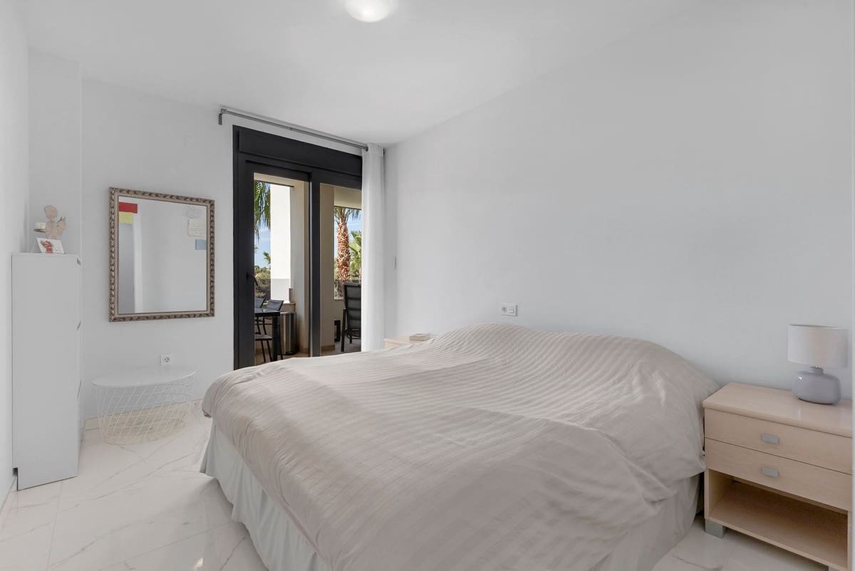 2 slaapkamer Appartement te koop in Los Altos met zwembad garage - € 249.000 (Ref: 9917626)