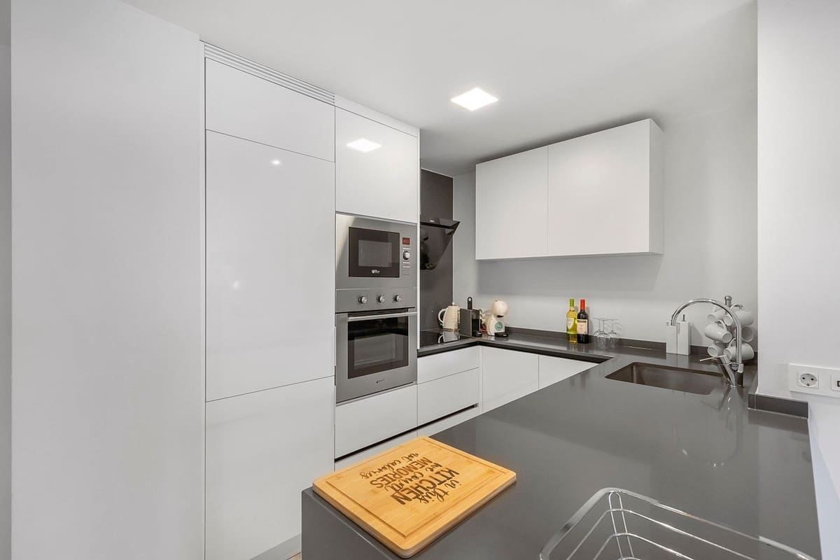 2 slaapkamer Appartement te koop in Los Altos met zwembad garage - € 249.000 (Ref: 9917626)