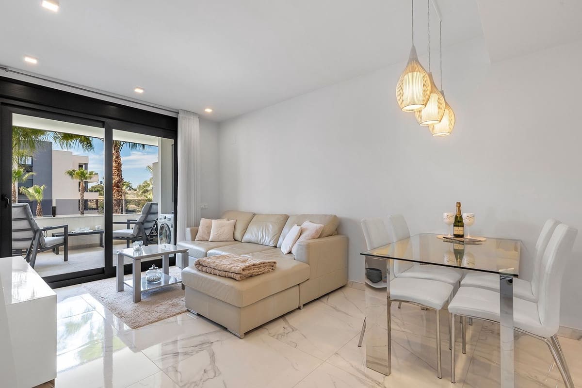 2 slaapkamer Appartement te koop in Los Altos met zwembad garage - € 249.000 (Ref: 9917626)