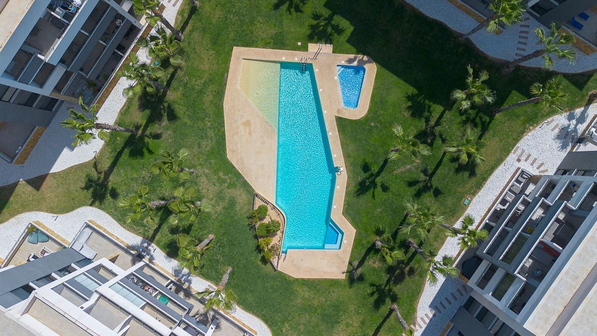 2 slaapkamer Appartement te koop in Los Altos met zwembad garage - € 249.000 (Ref: 9917626)