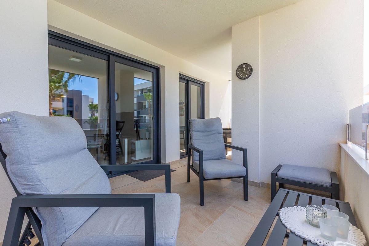 2 slaapkamer Appartement te koop in Los Altos met zwembad garage - € 249.000 (Ref: 9917626)