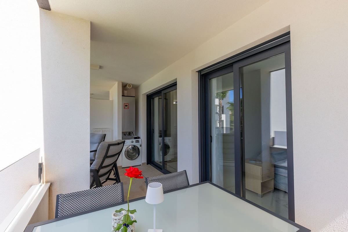 2 slaapkamer Appartement te koop in Los Altos met zwembad garage - € 249.000 (Ref: 9917626)