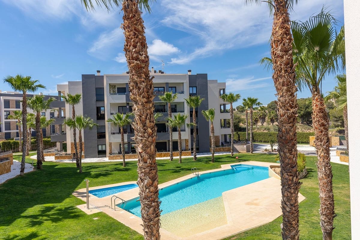 2 slaapkamer Appartement te koop in Los Altos met zwembad garage - € 249.000 (Ref: 9917626)