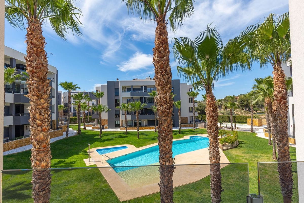 2 slaapkamer Appartement te koop in Los Altos met zwembad garage - € 249.000 (Ref: 9917626)