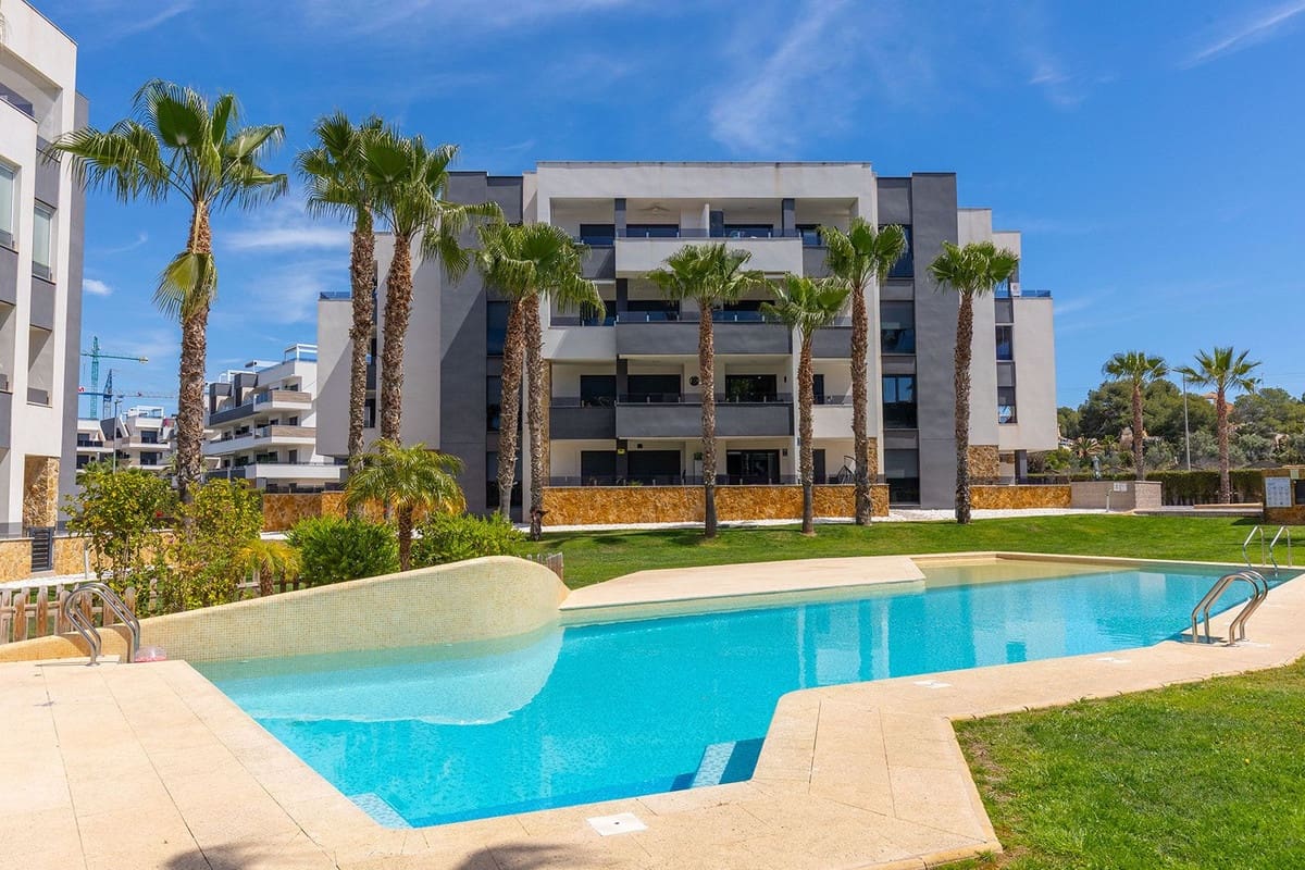 2 slaapkamer Appartement te koop in Los Altos met zwembad garage - € 249.000 (Ref: 9917626)