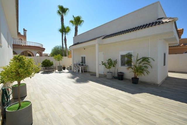 4 soveværelse Villa til salg i Ciudad Quesada, Rojales med swimmingpool garage - € 470.000 (Ref: 9955540)