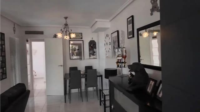 3 makuuhuone Omakotitalo myytävänä paikassa Los Altos mukana uima-altaan - 253 900 € (Ref: 9955550)