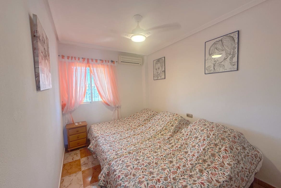2 chambre Penthouse à vendre à Cabo Roig avec piscine garage - 169 950 € (Ref: 9957563)