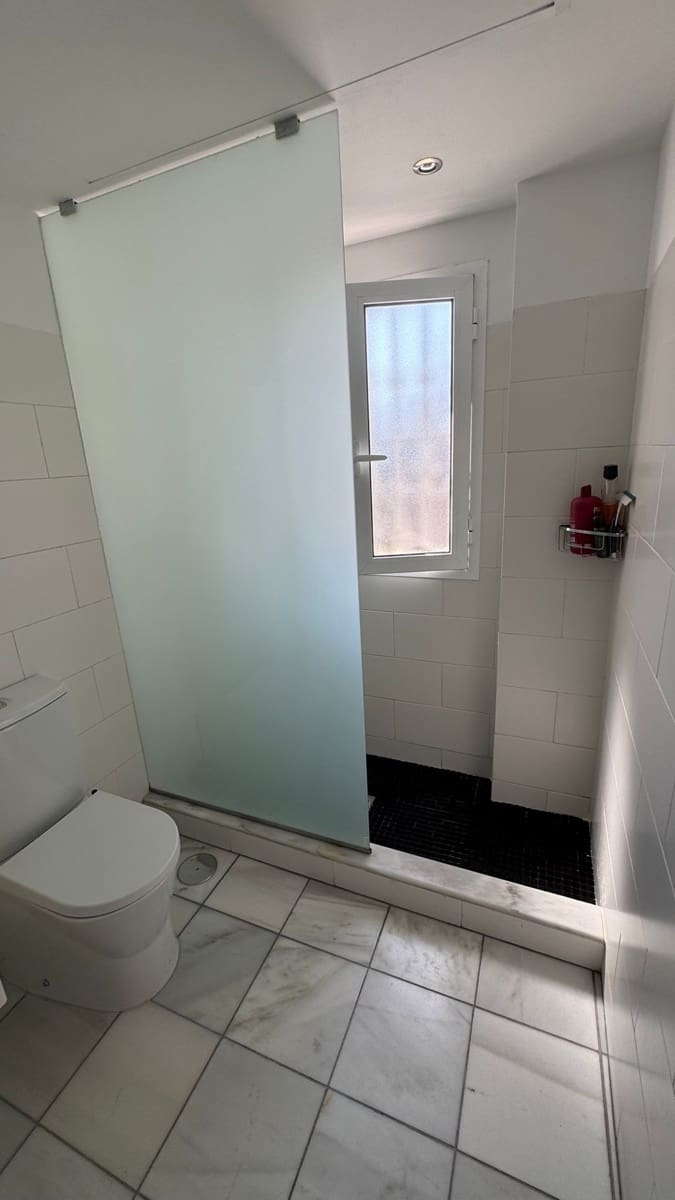 2 soverom Hus til salgs i Torrevieja med svømmebasseng garasje - € 240 000 (Ref: 9959029)