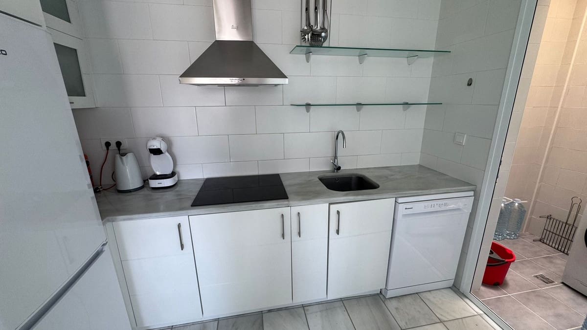 2 soverom Hus til salgs i Torrevieja med svømmebasseng garasje - € 240 000 (Ref: 9959029)