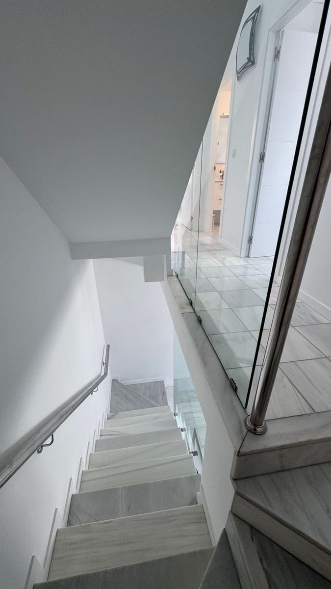 2 soverom Hus til salgs i Torrevieja med svømmebasseng garasje - € 240 000 (Ref: 9959029)