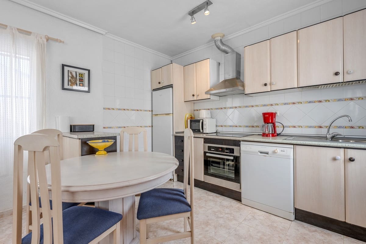 3 slaapkamer Huis te koop in Ciudad Quesada met zwembad garage - € 209.000 (Ref: 9959034)