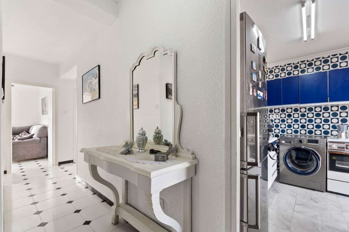 3 soverom Penthouse til salgs i Lo Pagan - € 129 990 (Ref: 9959035)