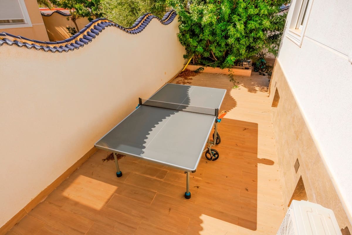 5 slaapkamer Villa te koop in Ciudad Quesada met zwembad garage - € 590.000 (Ref: 9959036)