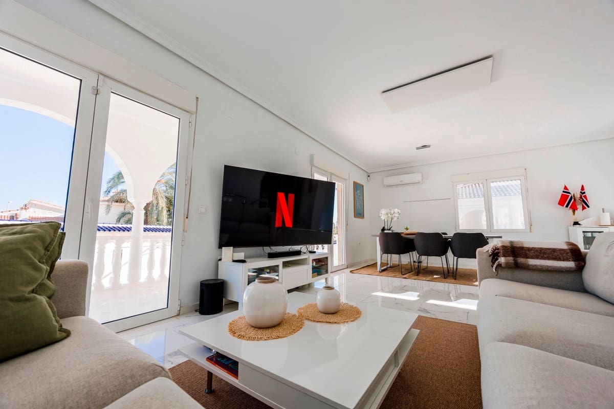 5 slaapkamer Villa te koop in Ciudad Quesada met zwembad garage - € 590.000 (Ref: 9959036)