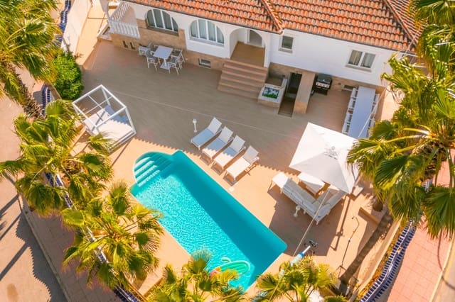 5 camera da letto Villa in vendita in Ciudad Quesada, Rojales con piscina garage - 590.000 € (Rif: 9959036)