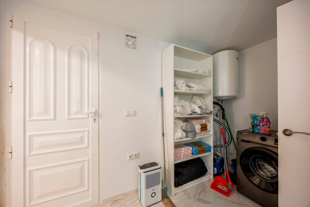 5 slaapkamer Villa te koop in Ciudad Quesada met zwembad garage - € 590.000 (Ref: 9959036)