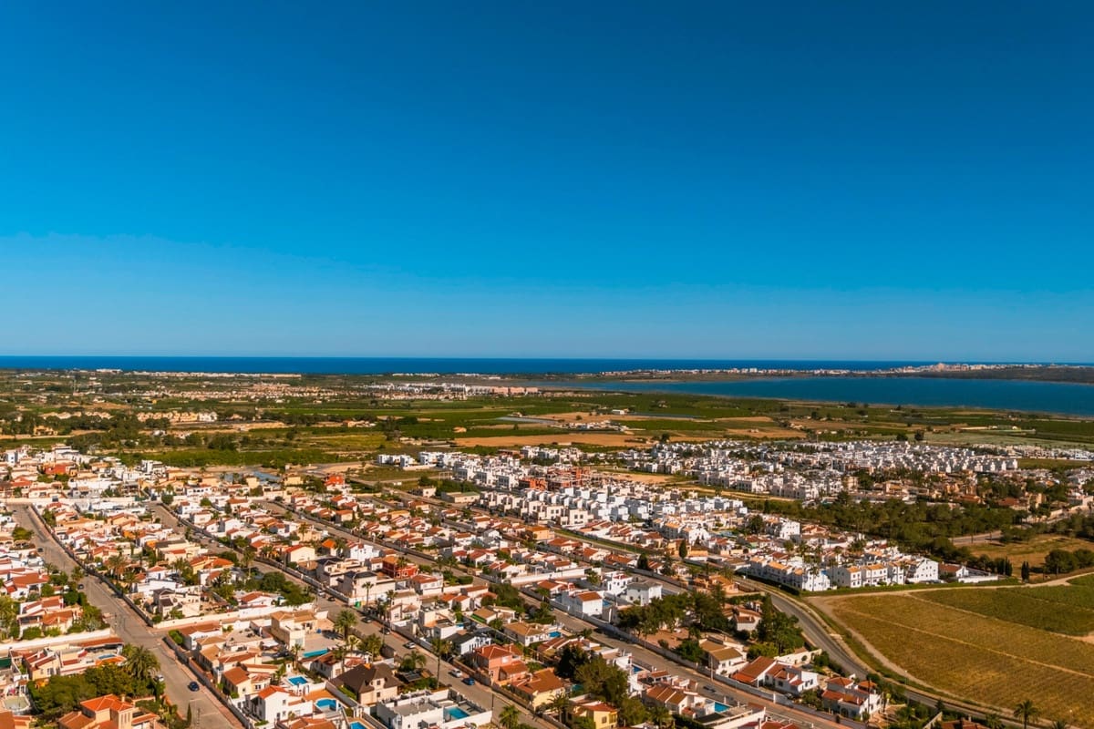5 slaapkamer Villa te koop in Ciudad Quesada met zwembad garage - € 590.000 (Ref: 9959036)