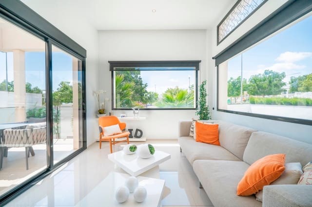 3 bedroom Villa for sale in Ciudad Quesada, Rojales with pool garage - € 399,000 (Ref: 9959038)
