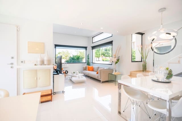3 bedroom Villa for sale in Ciudad Quesada, Rojales with pool garage - € 399,000 (Ref: 9959038)