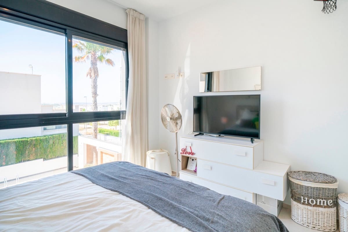 3 Zimmer Villa zu verkaufen in Ciudad Quesada mit Pool Garage - 399.000 € (Ref: 9959038)