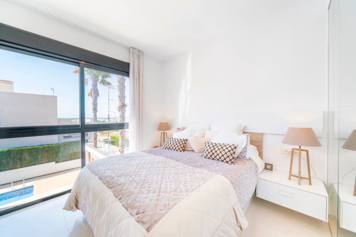 3 Zimmer Villa zu verkaufen in Ciudad Quesada mit Pool Garage - 399.000 € (Ref: 9959038)