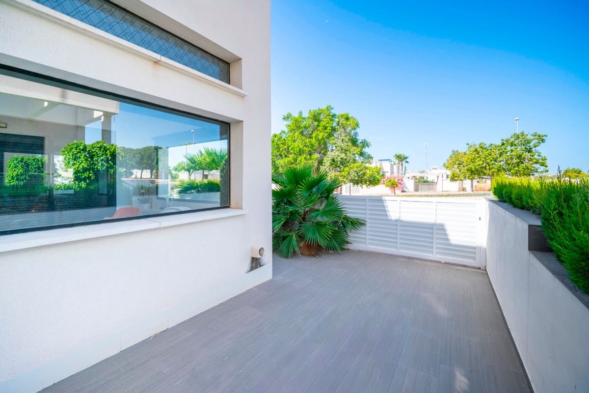 3 Zimmer Villa zu verkaufen in Ciudad Quesada mit Pool Garage - 399.000 € (Ref: 9959038)