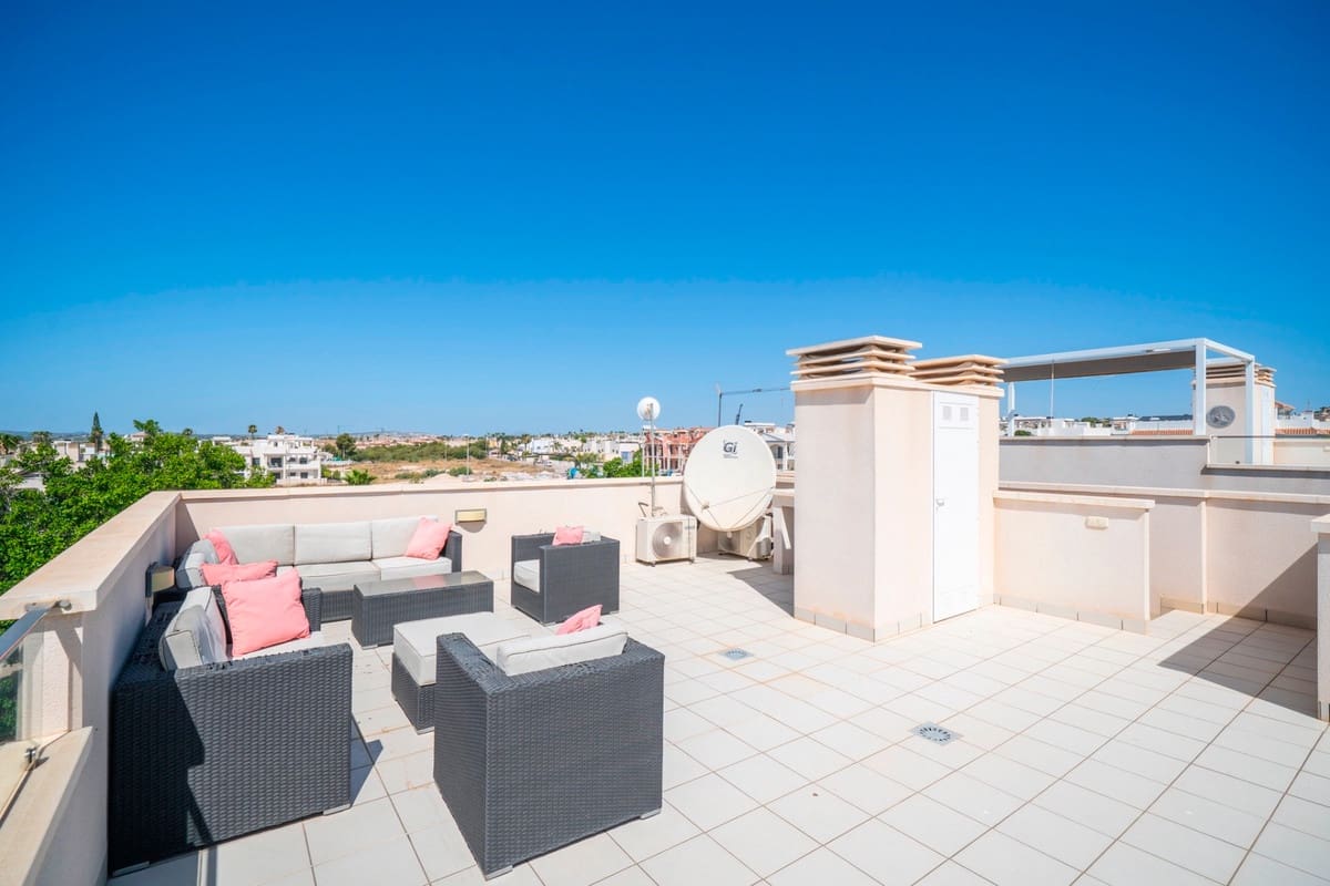 3 Zimmer Villa zu verkaufen in Ciudad Quesada mit Pool Garage - 399.000 € (Ref: 9959038)