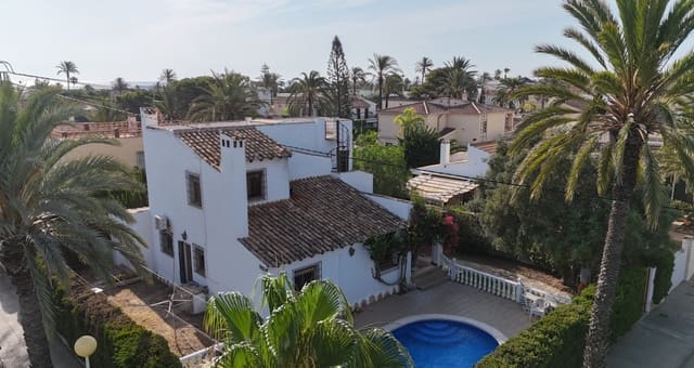 4 quarto Moradia para venda em Cabo Roig, Orihuela com piscina garagem - 699 000 € (Ref: 9959041)