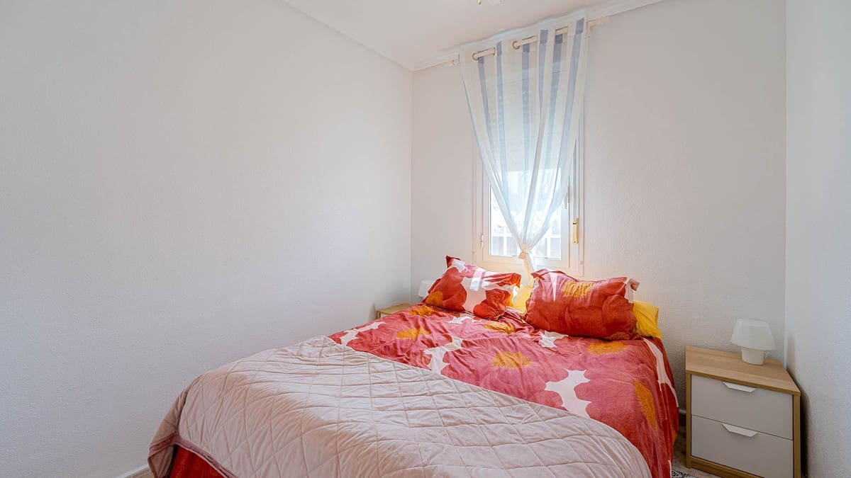 Apartamento de 2 habitaciones en Ciudad Quesada en venta con piscina garaje - 137.950 € (Ref: 9959043)