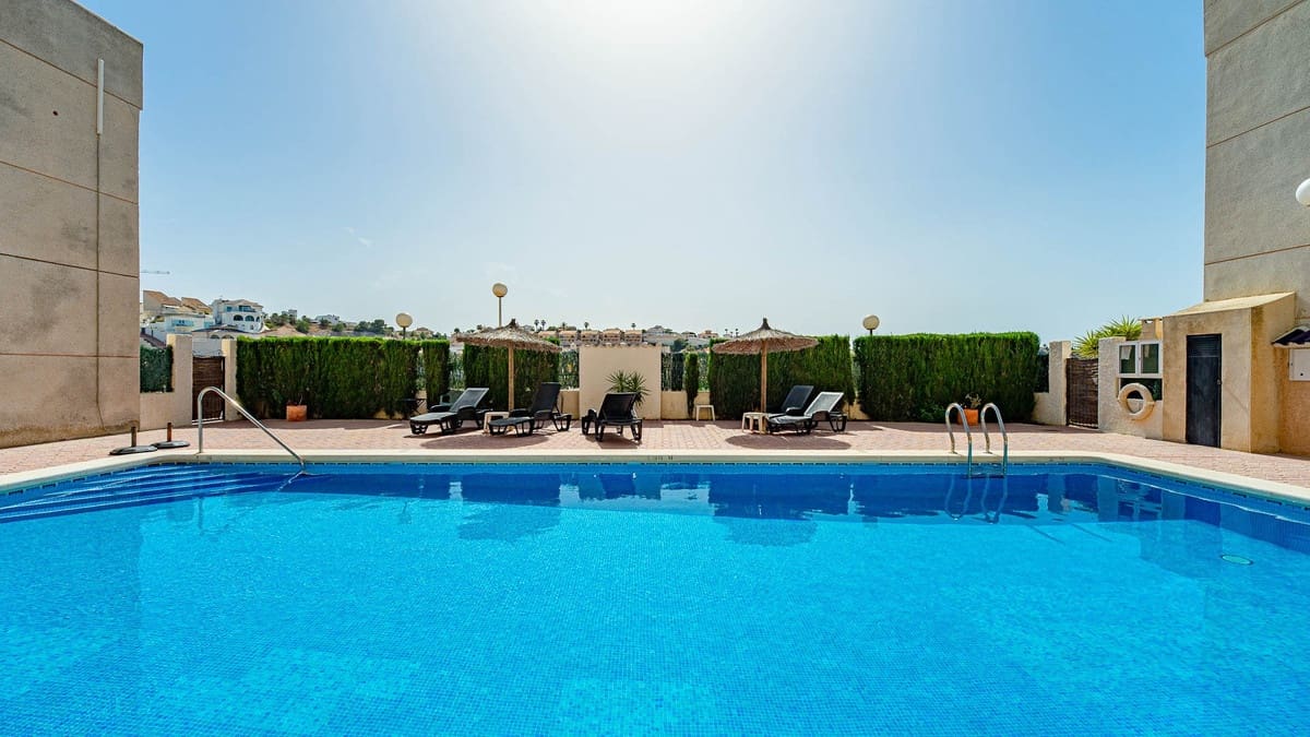 Apartamento de 2 habitaciones en Ciudad Quesada en venta con piscina garaje - 137.950 € (Ref: 9959043)