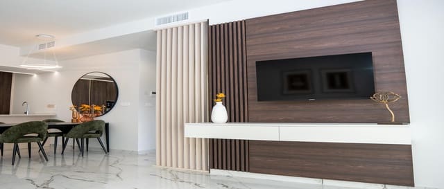 3 soveværelse Villa til salg i Ciudad Quesada, Rojales med swimmingpool garage - € 549.000 (Ref: 9959046)