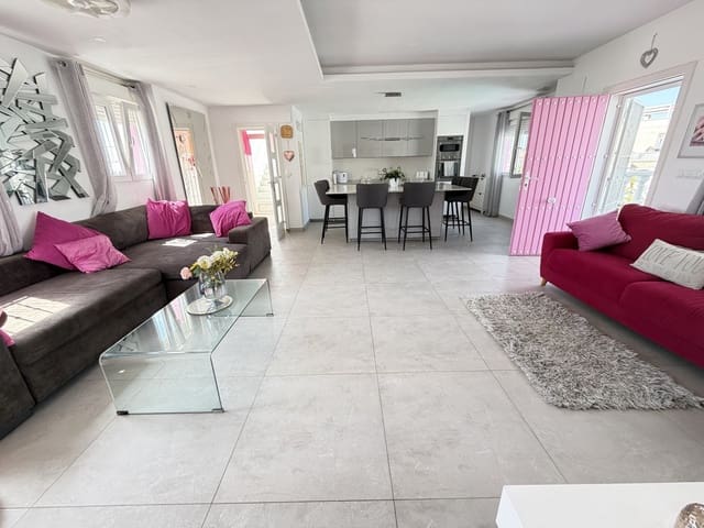 3 soverom Villa til salgs i San Miguel de Salinas med svømmebasseng - € 350 000 (Ref: 9966967)