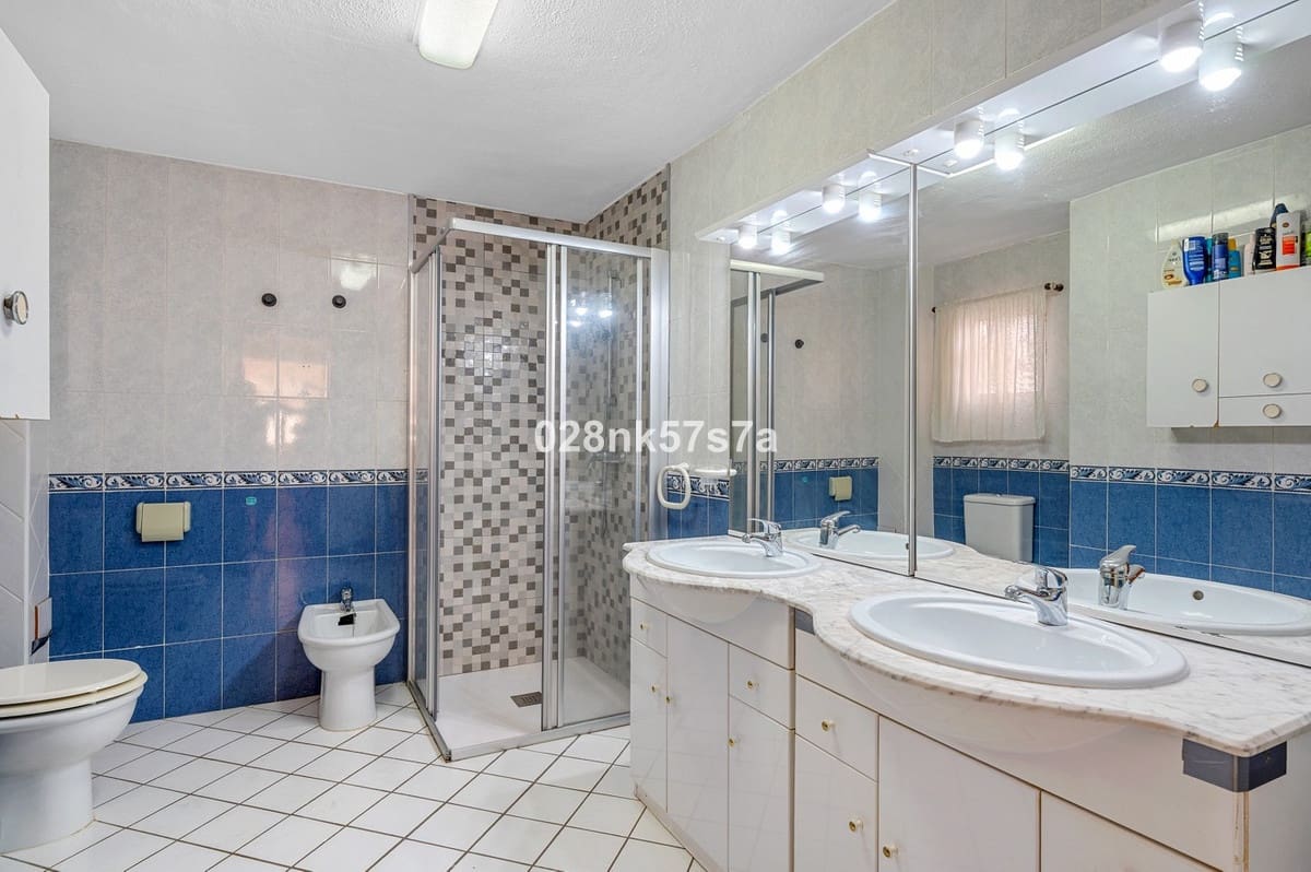 4 soveværelse Villa til salg i Playa Flamenca med swimmingpool - € 359.000 (Ref: 9969259)