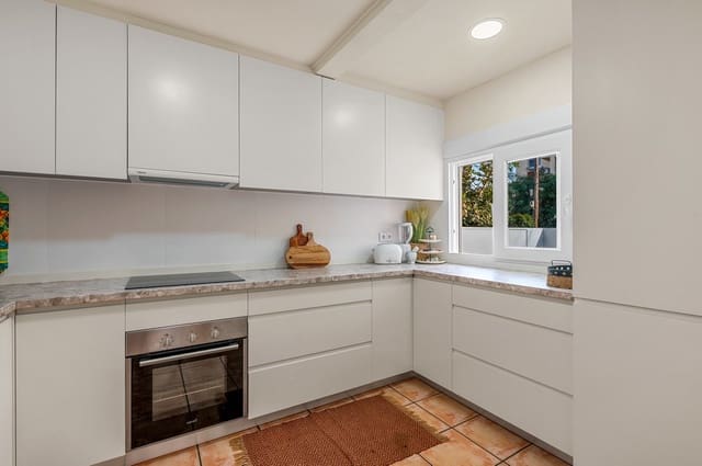 4 bedroom Villa for sale in Playa Flamenca, Orihuela with pool - € 359,000 (Ref: 9969259)
