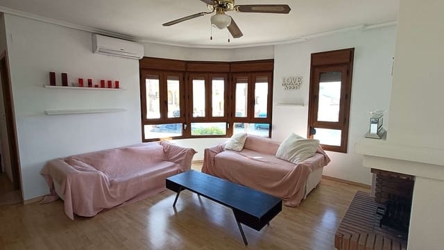 3 sypialnia Willa na sprzedaż w Algorfa z basenem garażem - 375 000 € (Ref: 9969260)