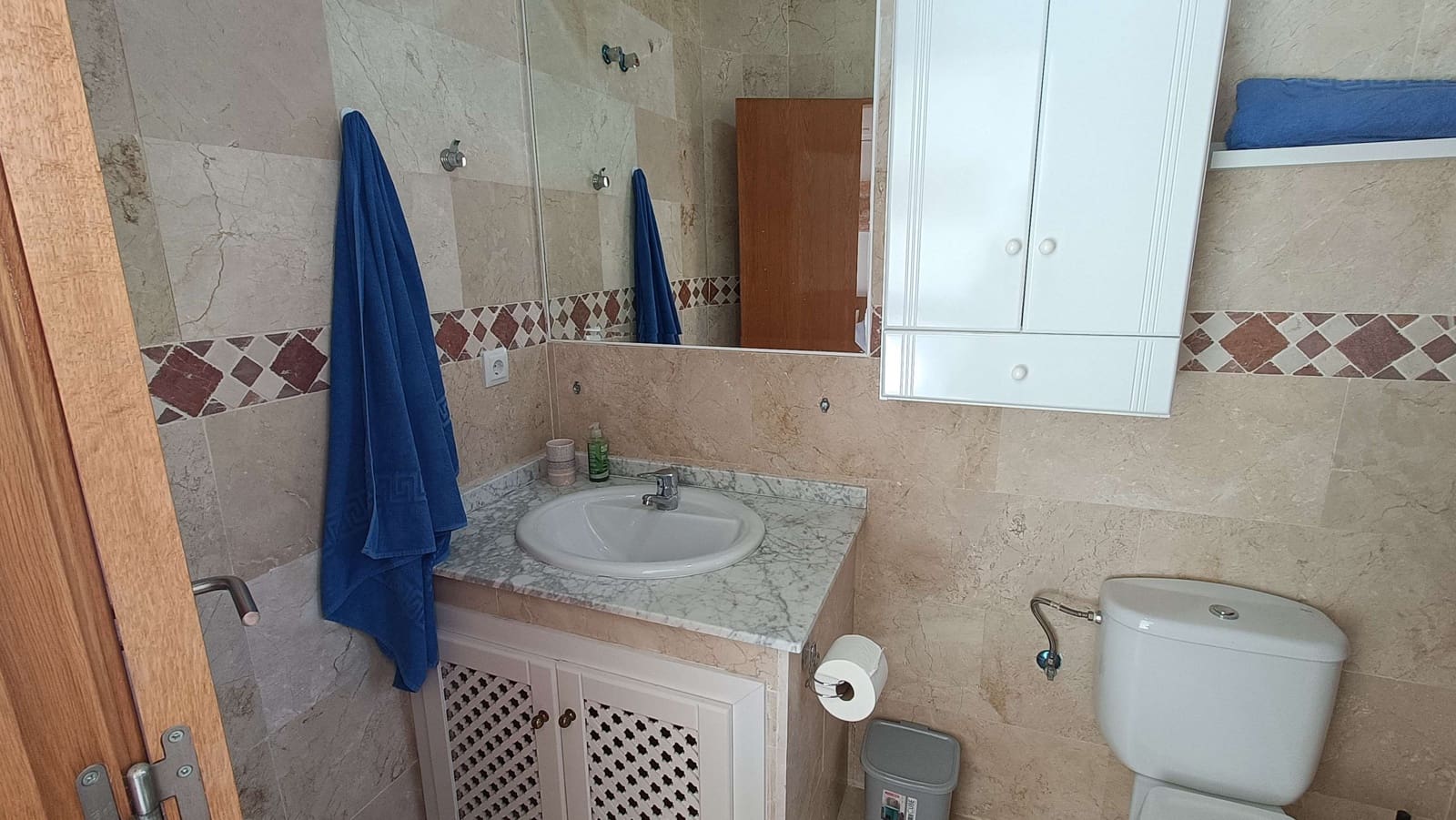 3 sypialnia Willa na sprzedaż w Algorfa z basenem garażem - 375 000 € (Ref: 9969260)
