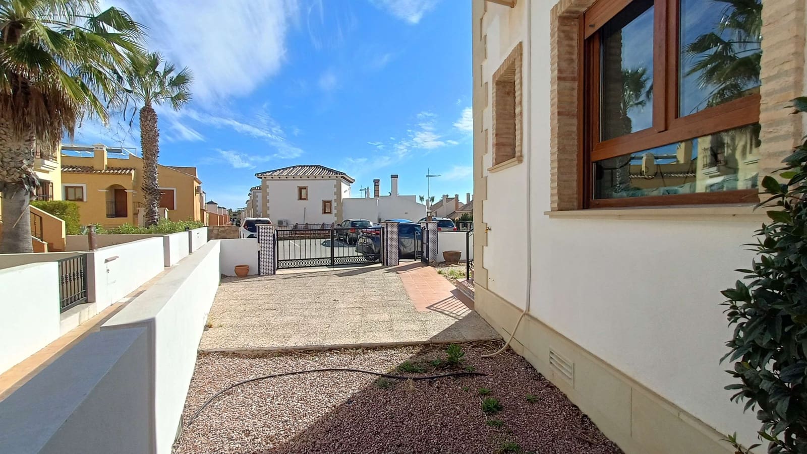 3 sypialnia Willa na sprzedaż w Algorfa z basenem garażem - 375 000 € (Ref: 9969260)