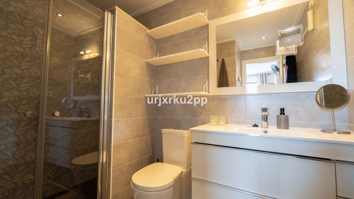 3 soveværelse Lejlighed til salg i Villamartin med swimmingpool garage - € 360.000 (Ref: 9969262)