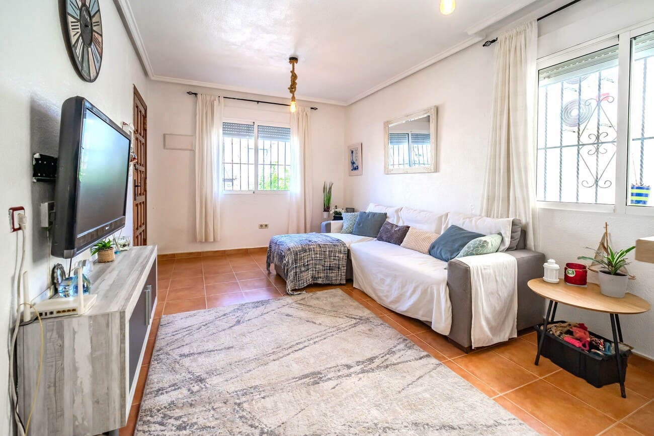 3 soverom Hus til salgs i Los Altos med svømmebasseng garasje - € 199 950 (Ref: 9969263)