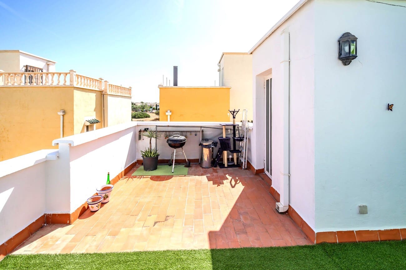 3 soverom Hus til salgs i Los Altos med svømmebasseng garasje - € 199 950 (Ref: 9969263)