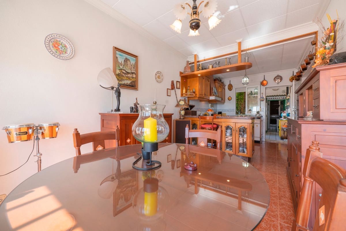 4 soverom Villa til salgs i Ciudad Quesada med svømmebasseng garasje - € 389 000 (Ref: 9969266)