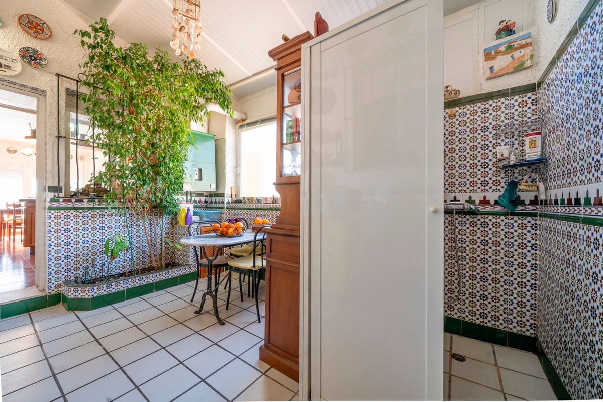 4 soverom Villa til salgs i Ciudad Quesada med svømmebasseng garasje - € 389 000 (Ref: 9969266)