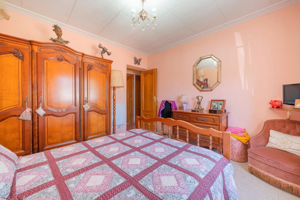 4 soverom Villa til salgs i Ciudad Quesada med svømmebasseng garasje - € 389 000 (Ref: 9969266)