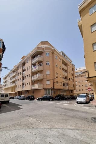 2 soveværelse Lejlighed til salg i Centro - Muelle Pesquero, Torrevieja med swimmingpool - € 133.000 (Ref: 9973867)